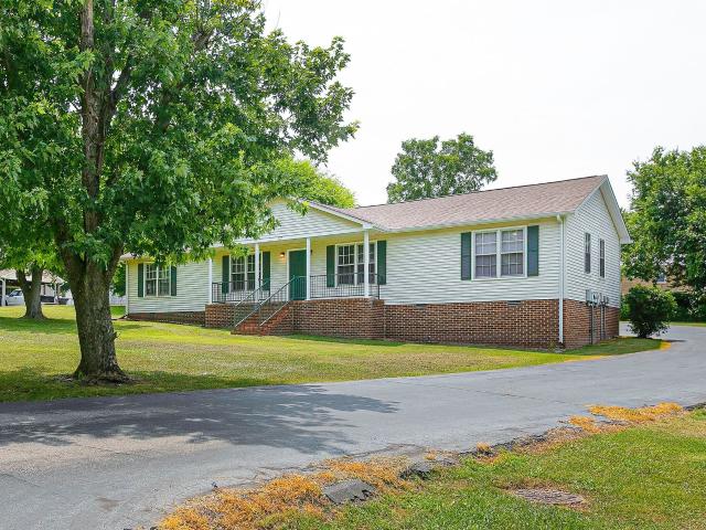 517 Woods Dr