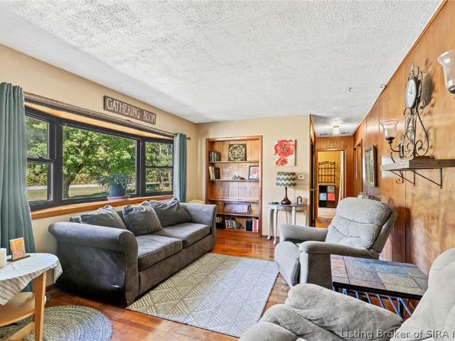 5184 N Us 421