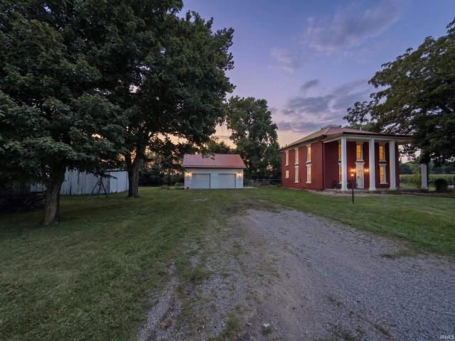 5187 E 1100 North Road