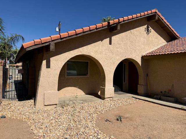 51890 Avenida Villa