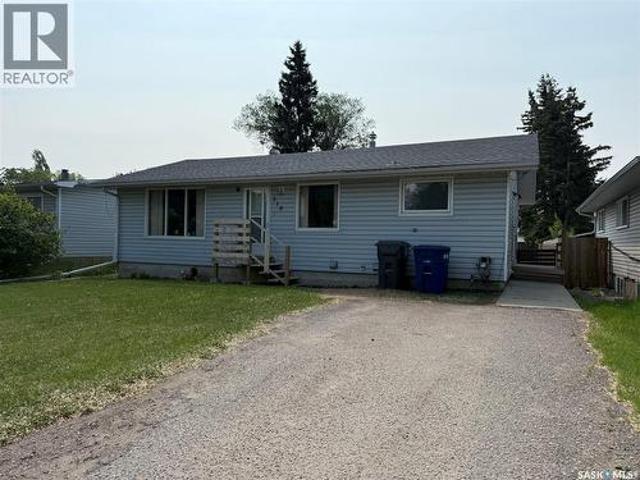 518 3Rd Avenue W, Meadow Lake, SK, S9X 1B3 house for sale | Listing ID SK030513 | Royal LePage