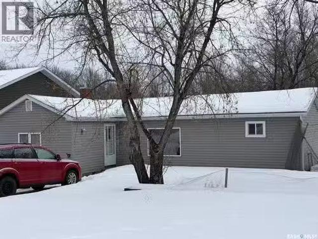 518 Albert Street, Hudson Bay, SK, S0E 0Y0 house for sale L.