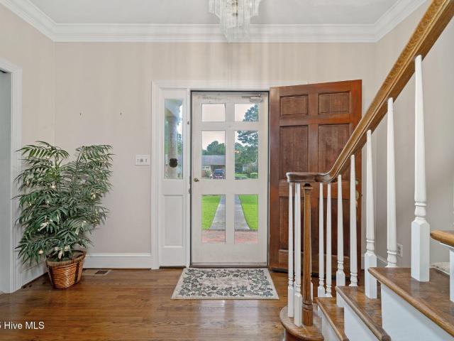518 Forest Lane