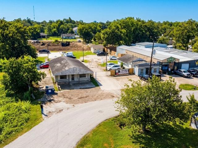 518 Westbrook Drive 1