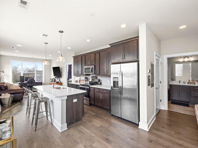519 27th Ave N # 301