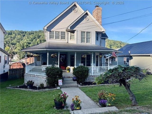 519 2nd St W, Madison, WV 25130