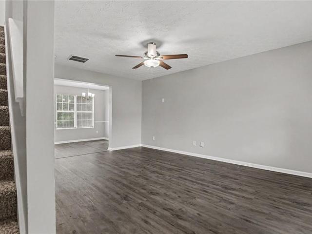 519 Carlton Pointe Drive