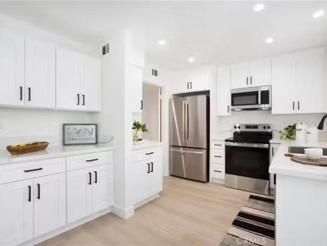 519 BREEZEWOOD CT, BREA, CA 92821