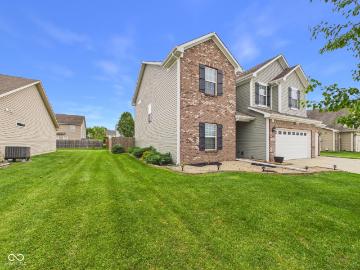 519 Flint Blvd, Fortville, IN 46040 | MLS #22097