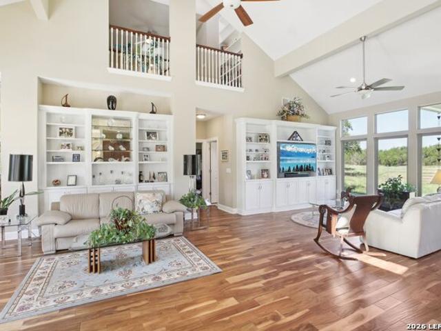 519 N Brasstown Dr