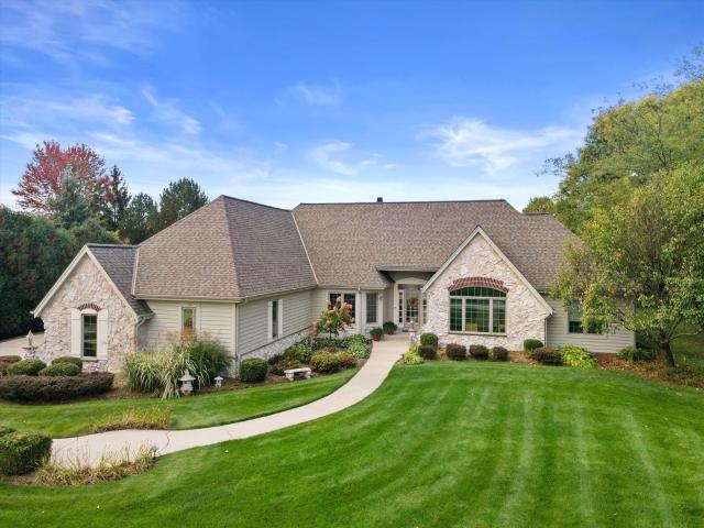 519 N Ponderosa Dr, Hartland, US, WI