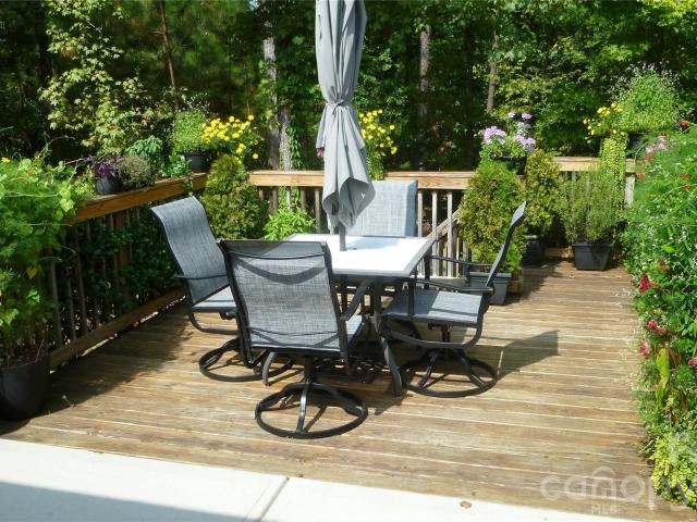 519 Sandbar Point