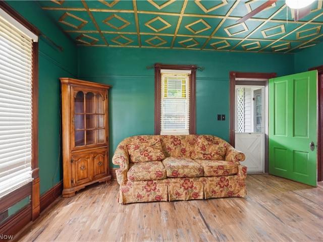 519 W Main Street