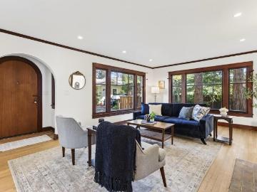 519 Walnut