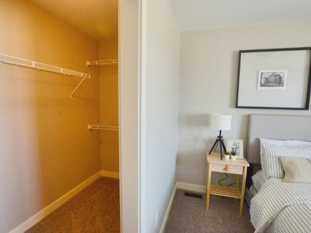 51 & 61 Edgemont Place — Champ