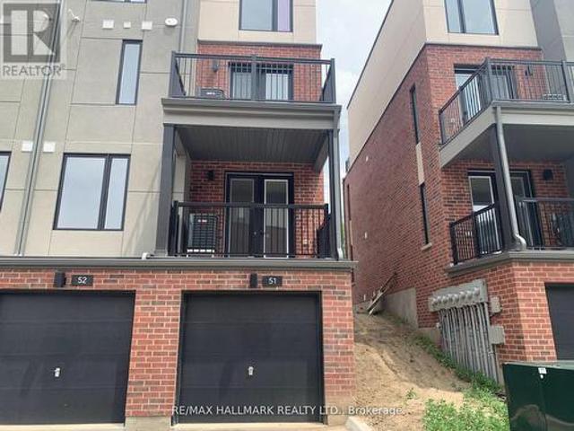 51 99 Roger Street S, Waterloo, ON, N2J 0G1 townhouse for lease | Listing ID X13776 | Royal LePage