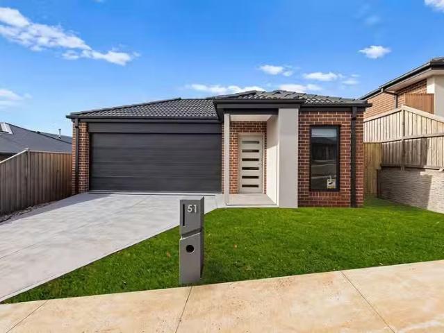 51 Vantage Rise, WARRAGUL, VIC 3820 House for Rent