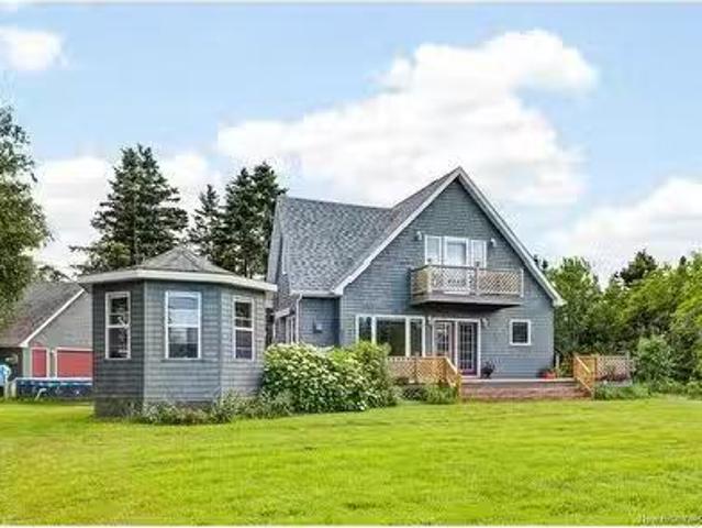 51 Allee Des Arts, Bas Cap Pele, NB, E4N 1R1 house for sale.