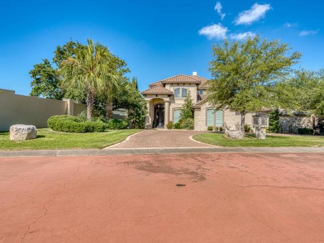 51 Applehead Island Dr, Horseshoe Bay, TX 78657 | MLS #174168