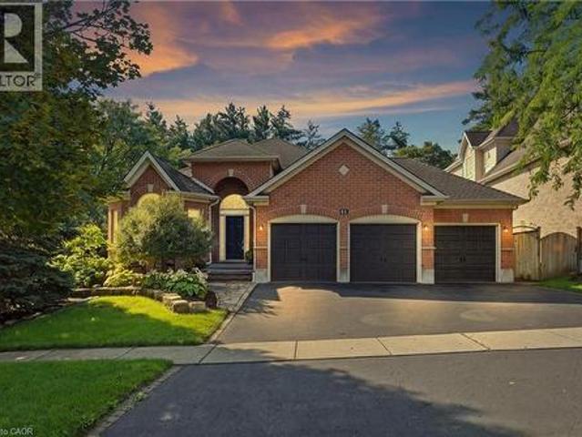 51 Autumn Ridge Trail, Kitchener, ON, N2P 2J6 house for sale | Listing ID 40859 | Royal LePage