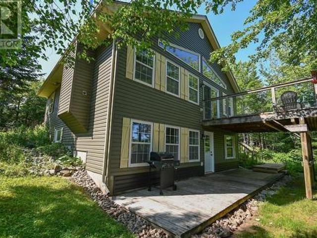 51 Back Lake, Hatchet Lake, NS, B3T 1R5 house for sale | Listing ID 202617 | Royal LePage