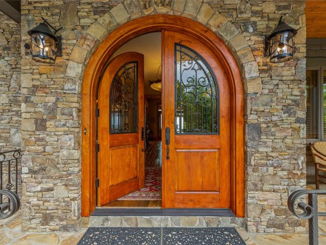 51 Bear Shadow Ridge