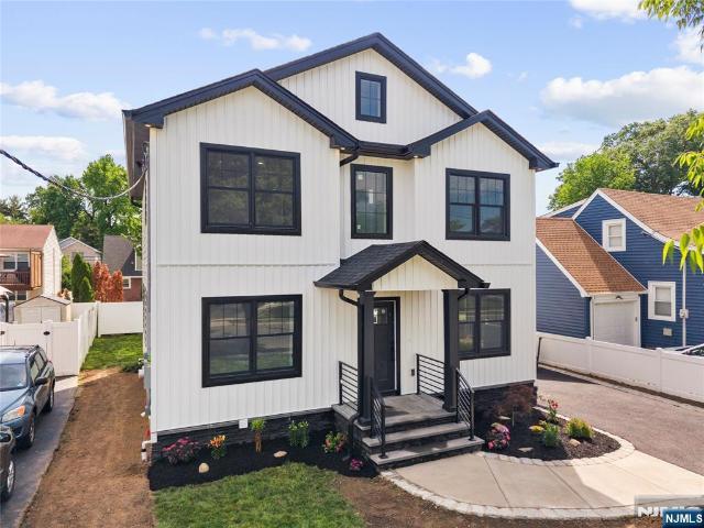 51 Becker Avenue