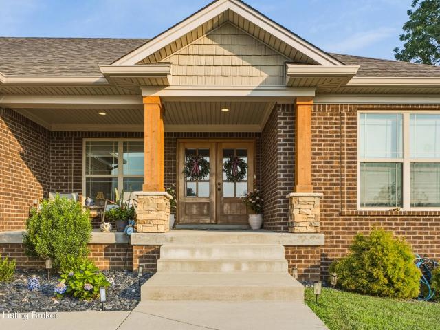 51 Birdseye Ct