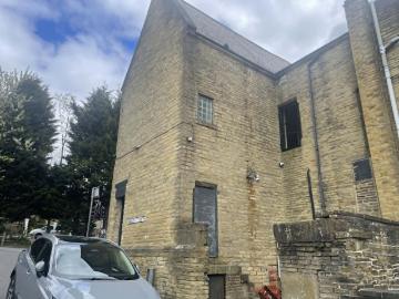 51 Boothtown Road, Halifax HX3, 2 bed flat to rent, £850 pcm | PrimeLocation