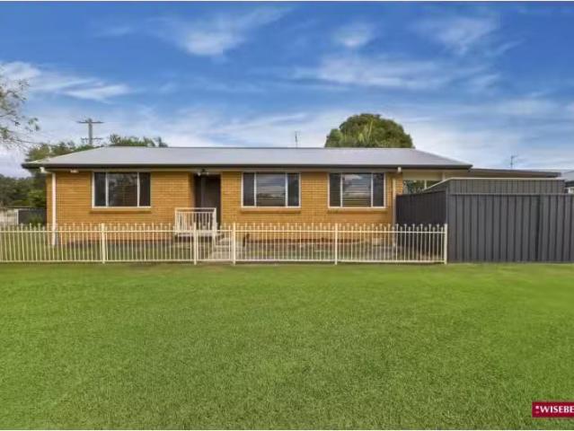 51 Commonwealth Avenue, Blackwall House for rent Listed by Li.