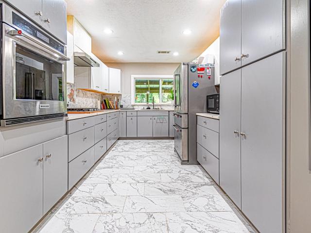 51 Creek Bend Drive