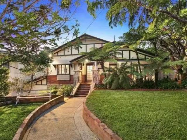 51 Findlay Street, ROSEVILLE House for rent Listed by Lisa Wh.