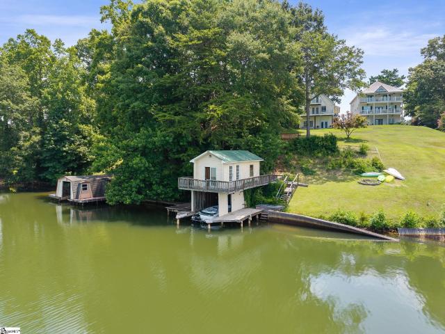 51 Fox Road