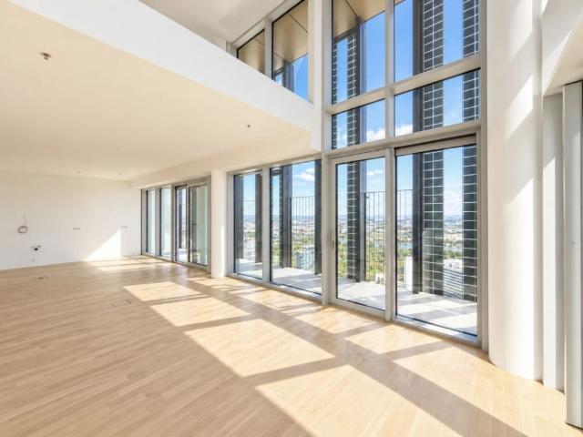 51. Floor Penthouse: a Signature Duplex The Waterfront Skyhouse