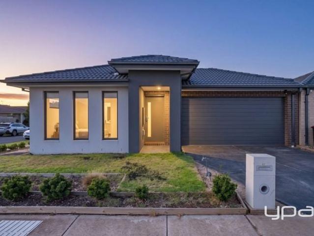 51 Gillespie Drive, Weir Views