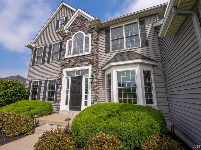 51 Golden Crescent Way
