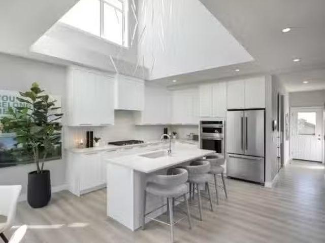51 Heartwood Villas Se, Calgary, AB, T3S 0R6 house for sale.