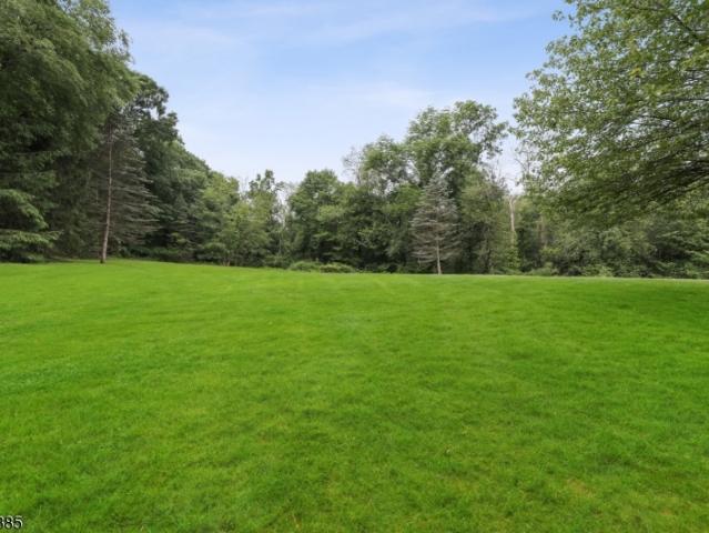 51 Hoagland Rd