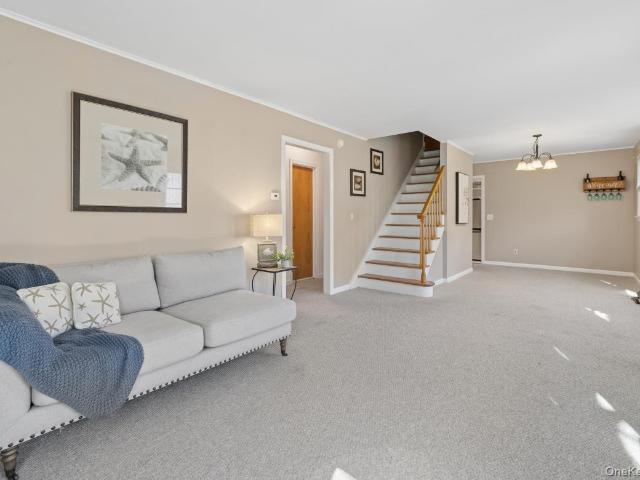 51 Lockitt Drive