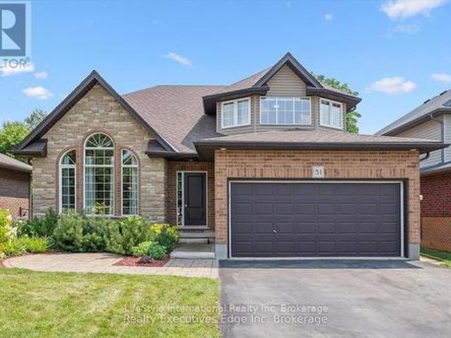 51 Marr Drive, Centre Wellington Elora/Salem, ON, N0B 1S0 house for sale | Listing ID X12954 | Royal LePage