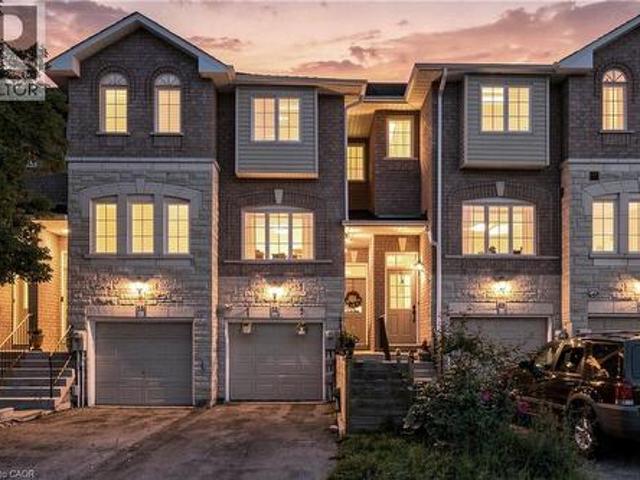 51 Mount Dennis Drive, Toronto, ON, M6M 5H5 townhouse for sale | Listing ID 40860 | Royal LePage