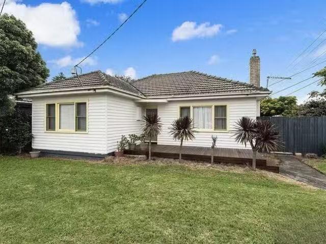 51 Northcliffe Road, Edithvale, VIC 3196