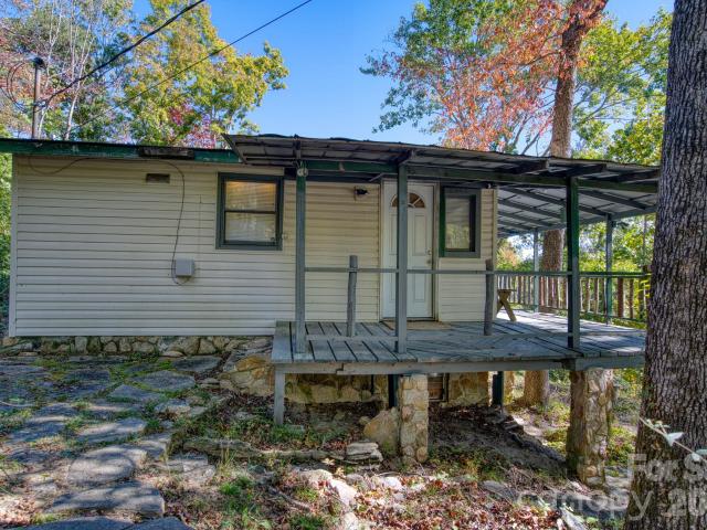 51 Oak Ridge Road