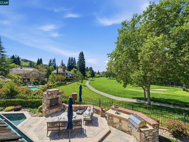 51 Red Cypress Ct