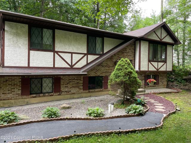 51 Seneca Rd, Mount Pocono, PA 18344 | MLS #PM 140745