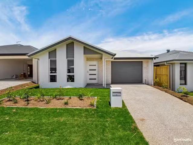 51 Snowdonia Crescent, YARRABILBA, QLD 4207 House for Rent