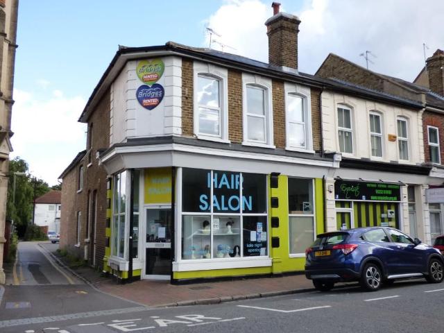 51A Lynchford Road, Farnborough, Hampshire GU14, 1 bed flat to rent, £875 pcm | PrimeLocation