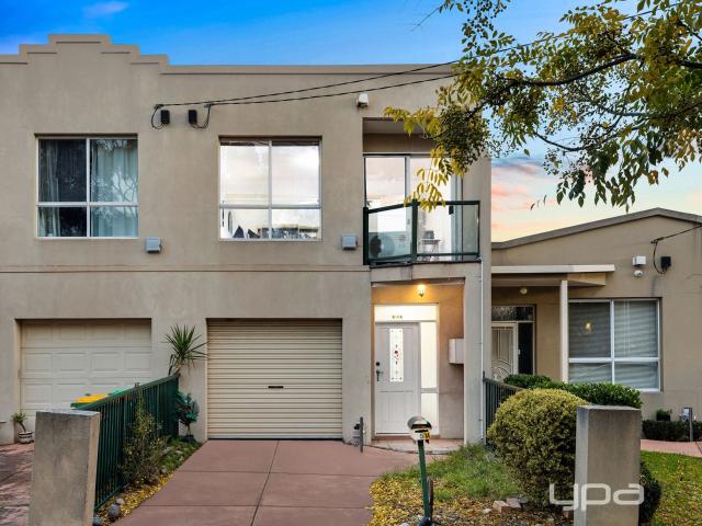 5/1A Wattle Road, MAIDSTONE