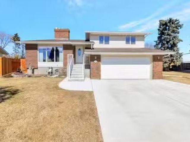 5204 38 Street, Lloydminster, AB, T9V 1T3 house for sale Li.