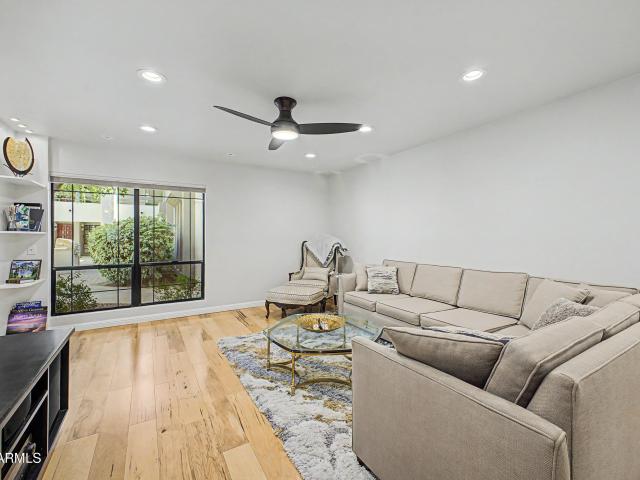 5205 N 24TH Street # 103